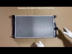 17117626560 OE NO. ऑटो पार्ट्स एल्यूमीनियम रेडिएटर बीएमडब्ल्यू F18 F10 F11 के लिए प्लास्टिक पानी टैंक