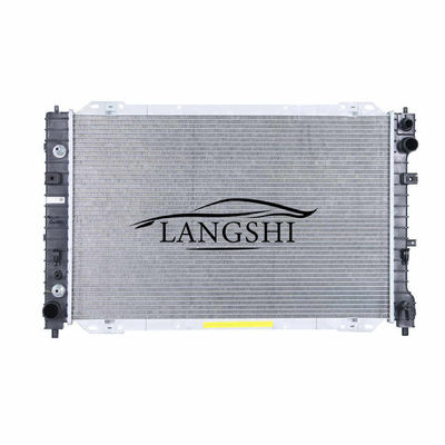 अच्छी कीमत फोर्ड एस्केप 3.0 YL8Z8005LB YL8Z8005LBCP 6L8Z8005LA के लिए एल्यूमीनियम रेडिएटर वाटर टैंक ऑनलाइन